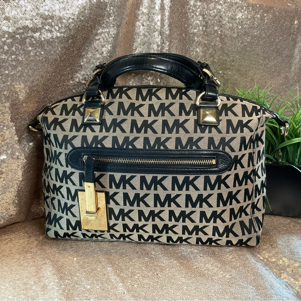 Classic Michael Kors